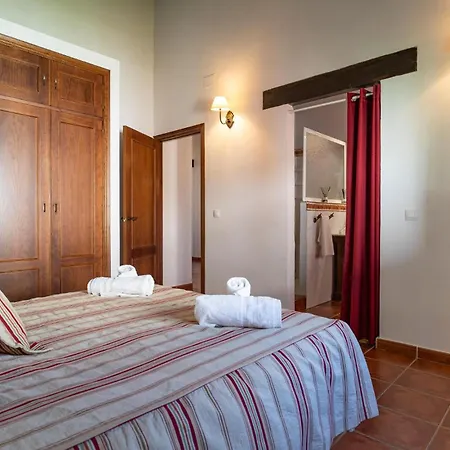 Beautiful In Gillena With Kitchenette * El Garrobo
