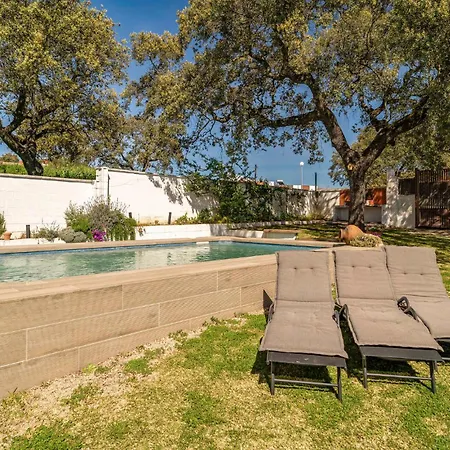 Beautiful In Gillena With Kitchenette Holiday home El Garrobo